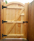 Wooden gate with Six Pack Of 3 Inch Black T Strap Shed Hinges Heavy Duty Gate Strap Hinges For Barn Doors Sheds Or Wooden Fences Made From Solid Iron