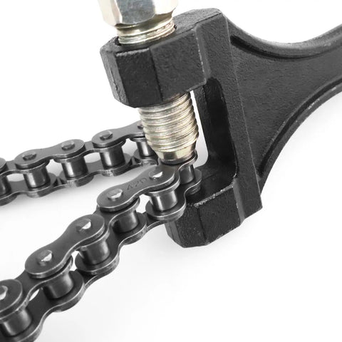 Front 420 Jackshaft Drive Chain Tensioner Breaker Kit With 42 Links For Predator 212cc close-up of tensioning tool and chain link
