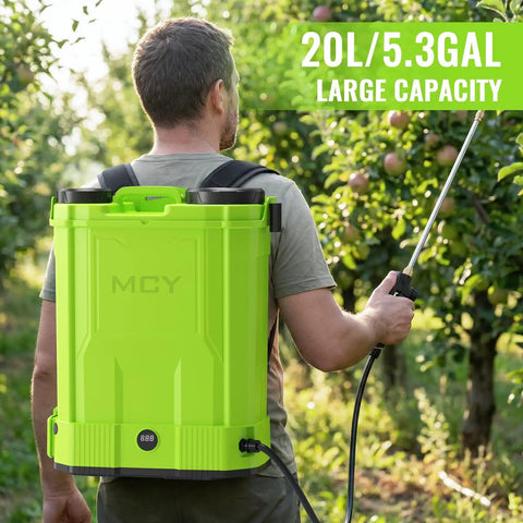 Man using Battery Powered Backpack Sprayer 5.3 Gallon 20L With 21V Battery And 100 PSI Electric Garden Sprayer for lawn care