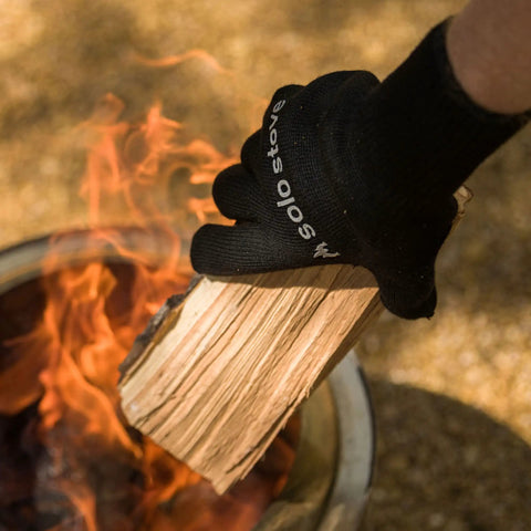 High Heat Grill Gloves For Cooking And BBQ, Oven Mitts With Universal Fit, non slip grip holding wood over fire pit