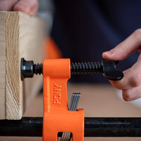 Close-up of Pro Grade Deep Reach Clamp And Spreader Fixture For Three Quarters Inch Pipe With Two And A Half Inch Reach Micro Adjustable Tightness