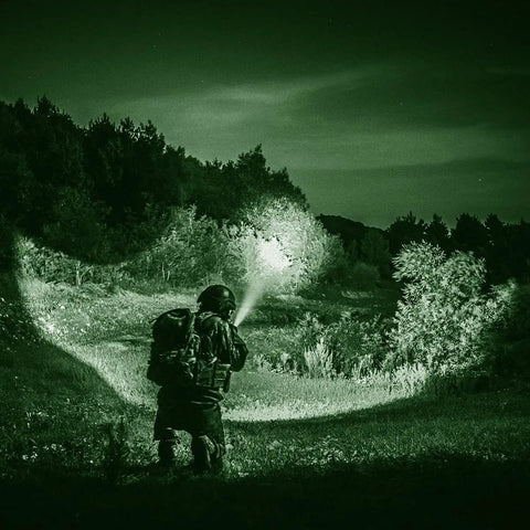 Soldier using LH2 High Density Infrared LED Light Head With Single Mode Throwing Beam For W35 W65 BB3 BB6 And Surefire M600DF