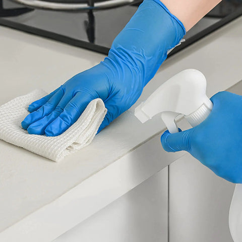 Person cleaning with Blue Nitrile Disposable Gloves Large Size No Latex No Powder Safe Working Gloves For Home And Work Chemical Resistant