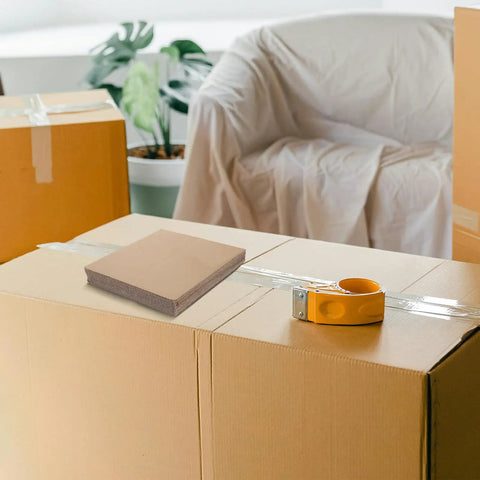 Stack of Corrugated Paper Pads 20x20cm With Protective Base Sturdy Cardboard Moving Box Filler Sheets for packing