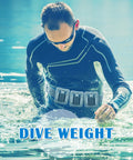 Man wearing Four 2.2 Pound Dive Weights Set with Rubber Belt and Metal Buckle for Scuba Diving Freediving Spearfishing and Snorkeling
