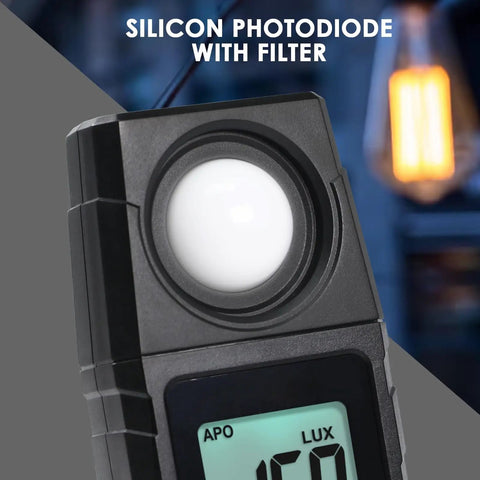 High Accuracy Handheld Light Meter With Lux And FC Switchable Units Measures 0.1 To 200000 Lux And 0.01 To 20000 FC LCD Backlit Display Ideal For Indoor Outdoor Film Photography And Lighting Setup, close-up of sensor and display