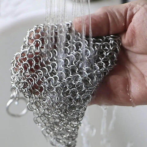 8x6 Inch Cast Iron Chainmail Scrubber for Safe Scratch Free Cleaning of Pre Seasoned Pans Griddles Barbecue Grills and Pots