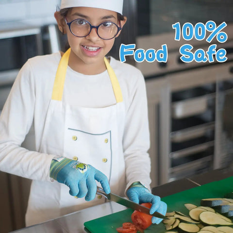 Child wearing Two Pairs Kids Cut Resistant Gloves ANSI A6 Safe For Cooking Fishing Whittling Wood Carving Mandolin DIY Size S