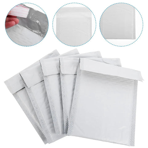 Image of 100 Pack Bubble Envelope Mailers 15x18 Inches Plus 4cm Self Seal Waterproof Packaging Bags arranged in a fanned-out display.
