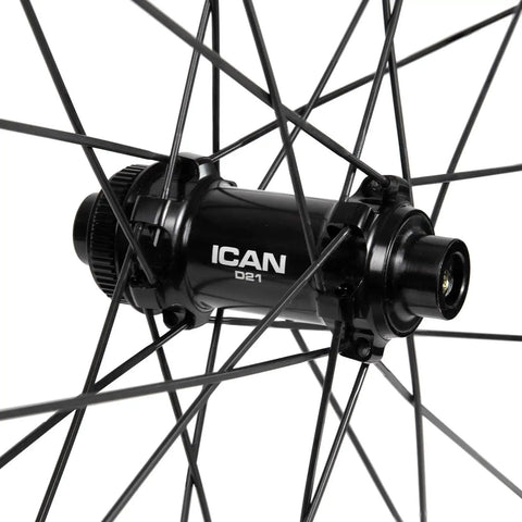 Close-up of G25 650B Gravel Wheelset, Center Lock D21 Hub with Sapim CX-Ray Spokes, handbuilt carbon fiber for bikepacking