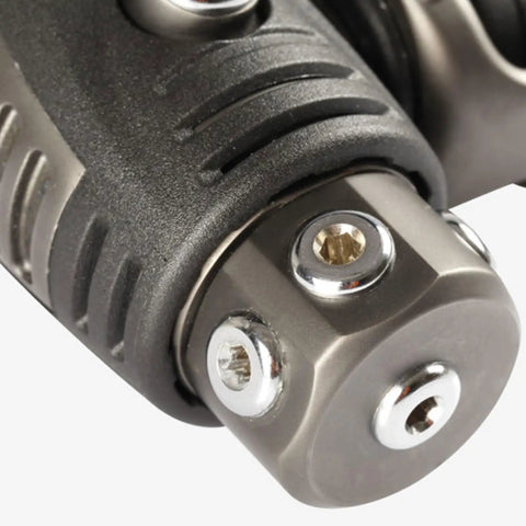Close-up of Epic ADJ 82X Scuba Regulator Set with 360-degree rotating turret and five LP ports