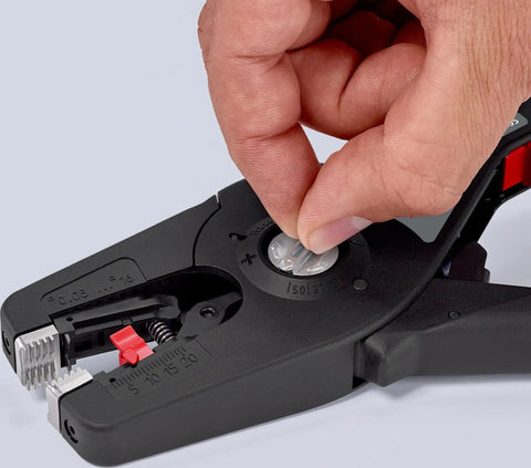 Adjusting Precistrip16 Automatic Insulation Stripper For 0.08-16 mm2 Wires with Fine Adjustment Dial Visible