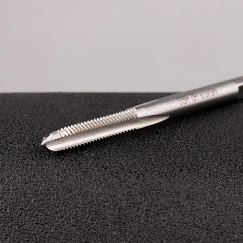 2Pcs M5 X 0.8 Thread Tap HSS Right Hand Milling Tap For Through And Shallow Holes M5 X 0.8mm With Straight Flutes Dope