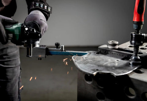 Killer 18V Cordless Belt File With Brushless Motor And Variable Speed Control for precise metalwork, grinding sparks visible.