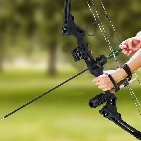 Archer aiming bow with 30 Inch Carbon Arrows 7 Pack With Removable Tips For Compound And Recurve Bows, 100 Grain Rotatable Broadheads