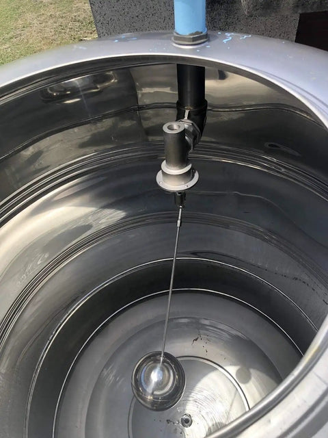 Heavy Duty 304 Stainless Steel Balanced Float Ball Valve For Tank Mounts Built To Last One And A Half Inch 100 Psi High Pressure Piston Balance Adjustable Water Level Ideal For Pipeline Flow Control Magnetic Level Switch And Liquid Level Measurement inside stainless steel tank