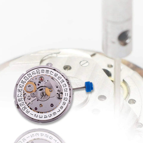 ETA 2824-2 Sellita SW200 Automatic Watch Movement With Quick Date Set, 26 Jewels, 28,800 BPH, white date wheel close-up