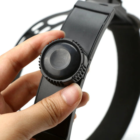 Close-up of adjustable knob on Adjustable Sweatband Headband Replacement For Welding Helmet Headgear Made From PP Material