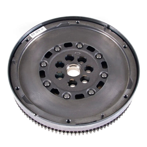 Heavy Duty Clutch Flywheel For 2008 2009 Dodge Caliber 2.4 L 4 Cylinder Twin Mass DMF Direct Swap OEM Grade close-up view.