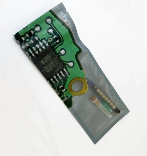 0.7ml Silver Conductive Paste Pen For PCB Repair Pro Grade Conductive Adhesive Glue And Paint Pen With Two Needle Sizes