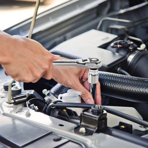 Using 213 Piece Mechanic Tool Set With Socket Wrenches, SAE And Metric, Cr V Chrome Finish for auto repair under the hood