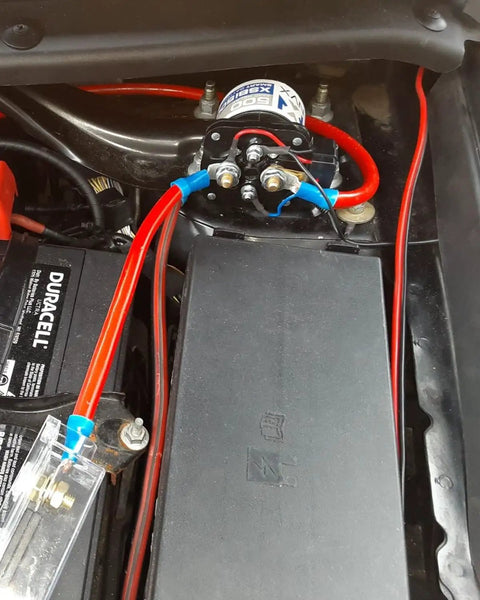 Beefy 500 Amp Battery Isolator Relay For Mobile Audio Systems, 12V Heavy-Duty Battery Separator That Isolates A Second Battery For Marine, Off-Road, Power Sports, RVs And Dashboard Electronics installed on dual battery setup