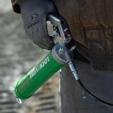 Heavy Duty Pistol Grip Grease Gun With Patented LockNLube Coupler Locks On And Does Not Leak, 20 Inch Hose With Inline Swivel