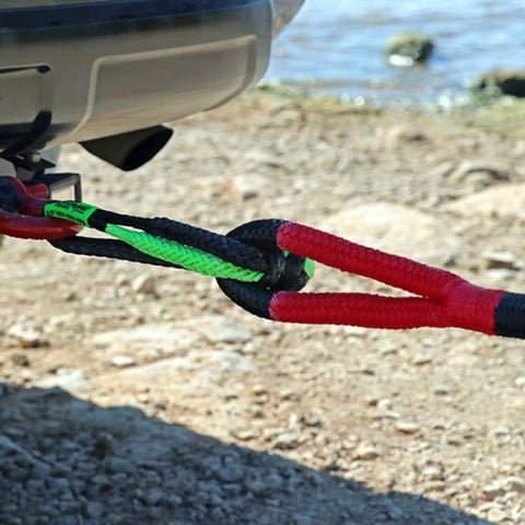 Heavy Duty Synthetic Soft Shackle With Gator Jaw Pro, 52,300 Lb Breaking Strength, UHMPE Plasma, Blue And Black in use