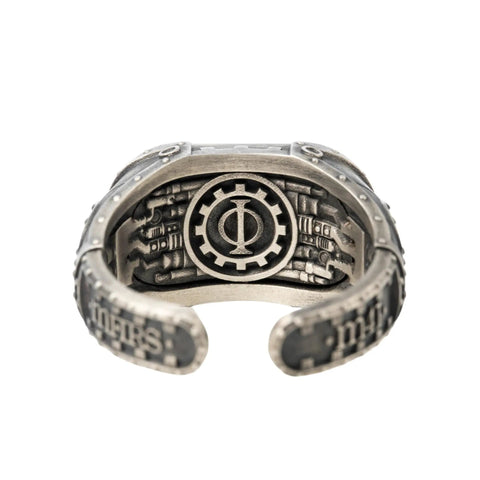 Straight Up Premium Warhammer 40K Adeptus Mechanicus Cipher Of The Machine God Ring For Men Gold Plated 925 Sterling Silver Gothic Gaming Jewelry With Custom Sizing Options detailed inner view showing gear design.