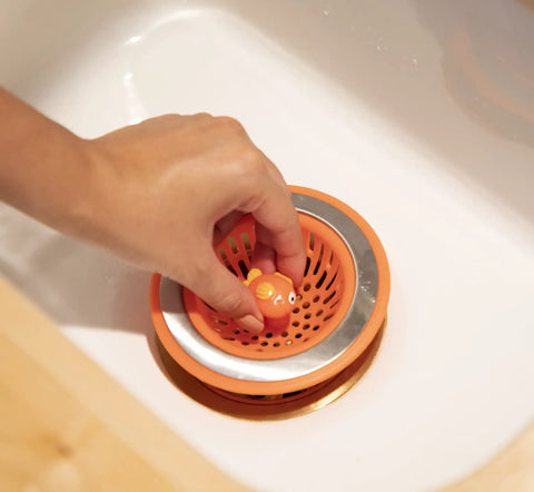 Splash Kitchen Sink Strainer Basket Fits All Standard Sinks 4.5 Inch Stainless Steel Orange Fish Drain Cover No Clog Drama