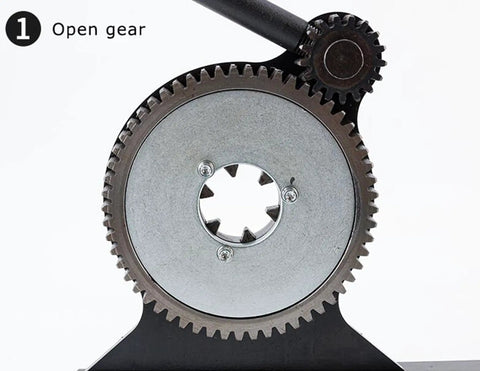 Professional Manual Hose Crimper Tool With Large Gear Press System For 6 To 32 Mm Tubing showing open gear mechanism detail.