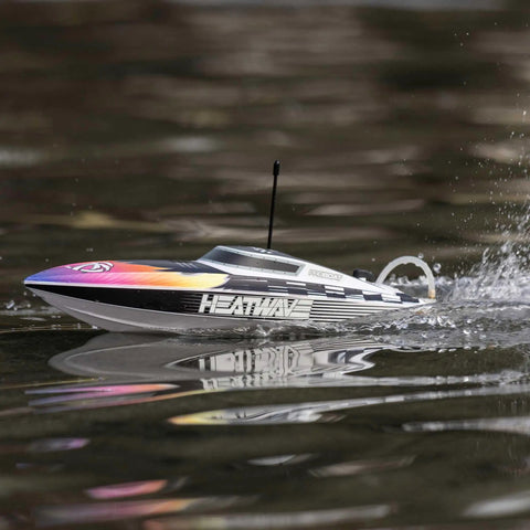 Recoil 2 18 Inch Brushless Heatwave RC Boat Ready To Roll With Spektrum Smart LiPo Battery and Charger on water