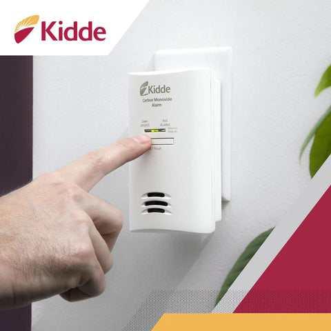 Carbon Monoxide Detector Plugs Into Wall With AA Battery Backup And Test Hush Button 85 Decibel Alarm And Peak Level Memory