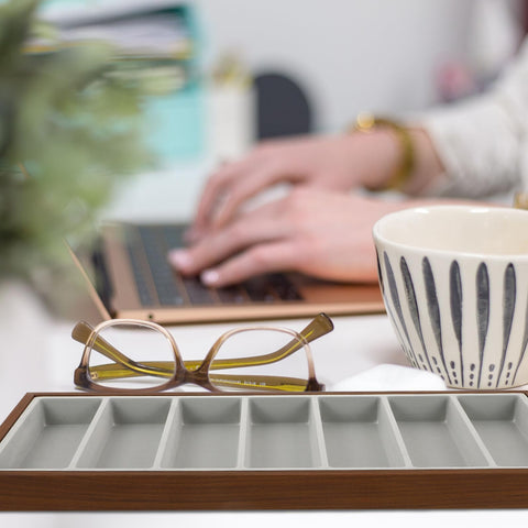 Slick Wooden Sunglasses Display Tray With Soft Gray Velvet Lining Seven Grid Eyewear Organizing Rack with glasses on desk