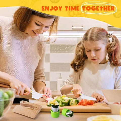 Doiaz Kidz Safe Knife Set for Toddlerz by Amazon; green toddler-safe knives with cutting board in kitchen.