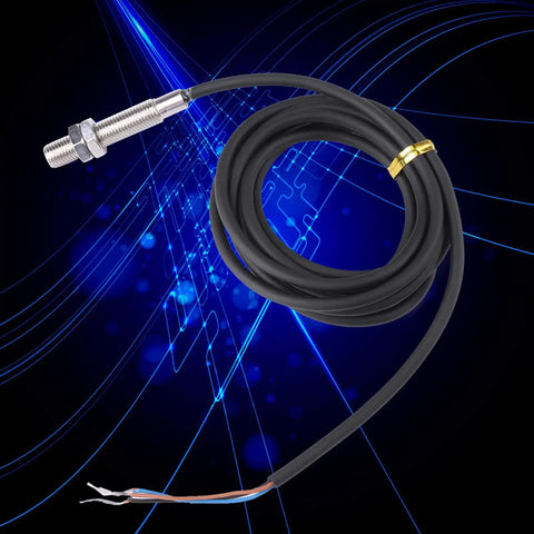 Compact 12 To 24 V DC Diffuse Reflective Infrared Photoelectric Sensor With 3.5 cm Detection, NPN NO Output, showing cable and threads