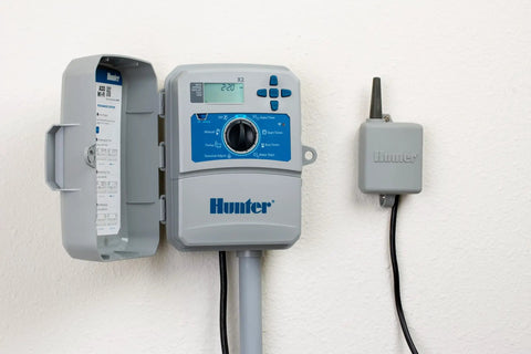 Wireless Rain Sensor System With Automatic Sprinkler Shutoff Mounts To Gutter Or Wall Compatible With Most Irrigation Controllers Easy Rain Delay