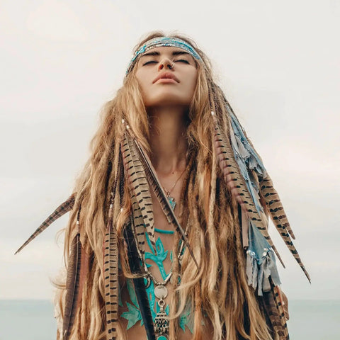Bohemian woman with 12 Pcs Natural Ringneck Pheasant Tail Feathers 14 To 16 Inch For Crafts Weddings Parties Performances