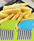 Front view of a two-piece Guduling crinkle cutter set with green and blue handles and stainless steel blades for waffle fries.