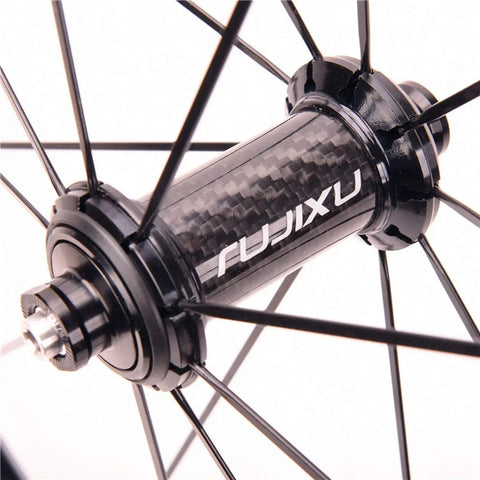 Close-up of carbon hub on Ultralight 700C Road Bike Wheelset With Carbon Hub For Climbing Beasts 2 To 1 Spoke Ratio V Brake Quick Release