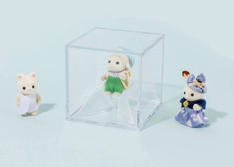 Clear Acrylic Square Baseball And Golf Ball Display Case with figurines, 3.15 inch cube, transparent acrylic, dust-free