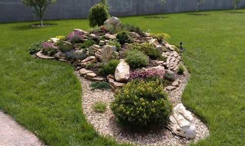 4 Inch HDPE Landscape Edging For Lawns And Flower Beds Flexible Garden Border System Black Easy To Install In Straight Lines