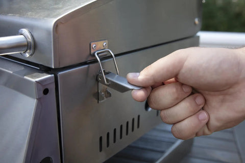 Latch of Chef's Style Tabletop Portable Propane Grill With 20,000 BTU Stainless Steel Two-Burner Outdoor Gas Grill For Camping, Tailgating, And BBQ
