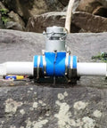Portable 1000W 110V Water Turbine Generator For Home And Camping Off Grid Ready Aluminum Alloy Hydroelectric System in use
