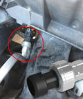 High Pressure AC Sensor Switch For Auto Air Conditioning Refrigerant Pressure Sensor Replacement OEM 13587668 1551343 installed