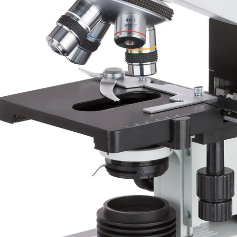 Rock Solid Pro Grade Digital Compound Microscope With 5MP USB Camera And 40X To 2000X Magnification close-up of objectives and stage.