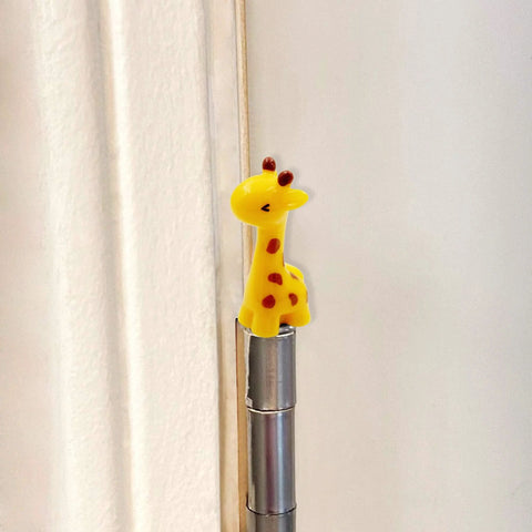 Mini Giraffe Door Hinge Heads Set Of 3 Magnetic Door Decor Toppers For Metal Surfaces Quirky Cottage Style Cute Animal Ornaments