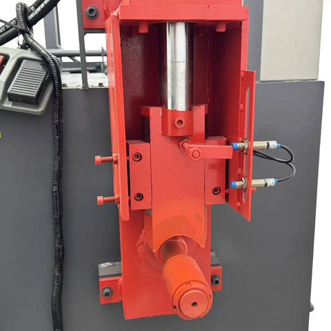 4 In 1 Hydraulic Stator Copper Extractor For Motor Recycling Fits Stators 50 To 500mm 220V 1 Phase Combines Push Rod Extractor, red machine close-up
