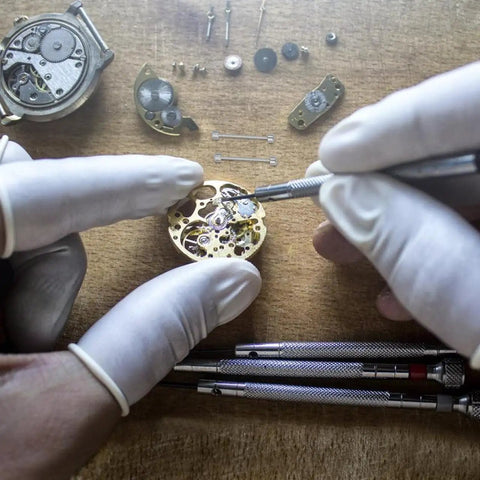 Watchmaker using Two Pack Screw In Metal Watch Band Pins 0.98 X 0.15 Inch Replacement Link Rods in repair