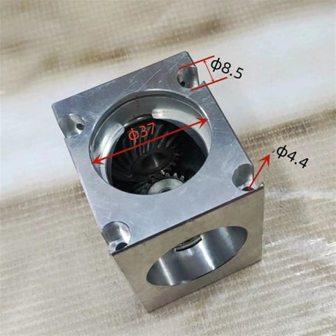 Built Tough One Piece Spiral Bevel Right Angle Gearbox With 8mm Keyway Bore Single Output Shaft For Direct 90 Degree Power Transfer Knocks It Out Of The Park Solid Torque Delivery Guaranteed To Perform showing internal bevel gears and sizes.